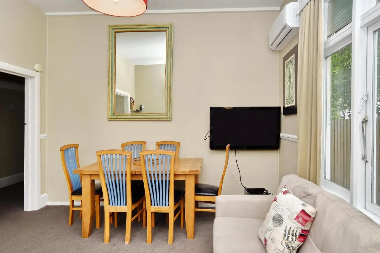 Clarence House - Christchurch Holiday Homes 0*,