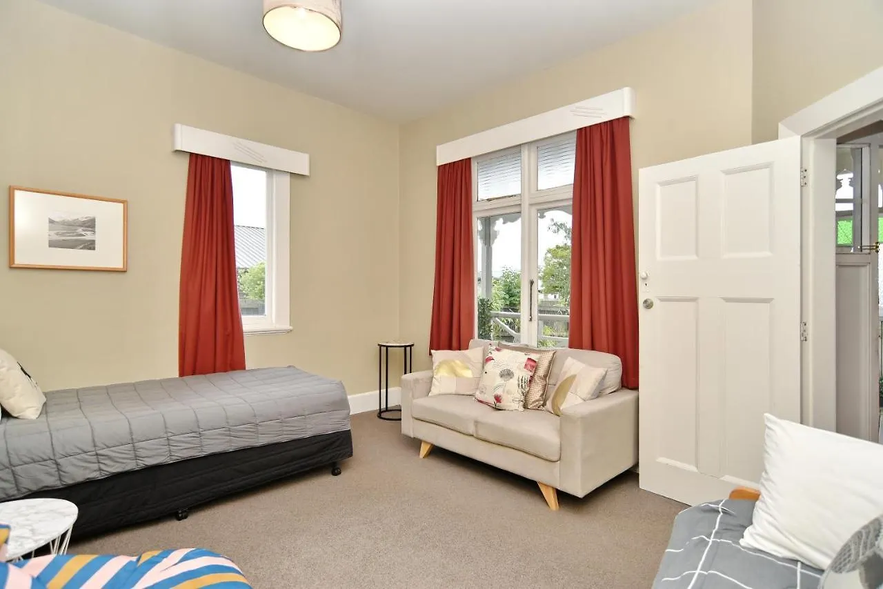 Clarence House - Christchurch Holiday Homes