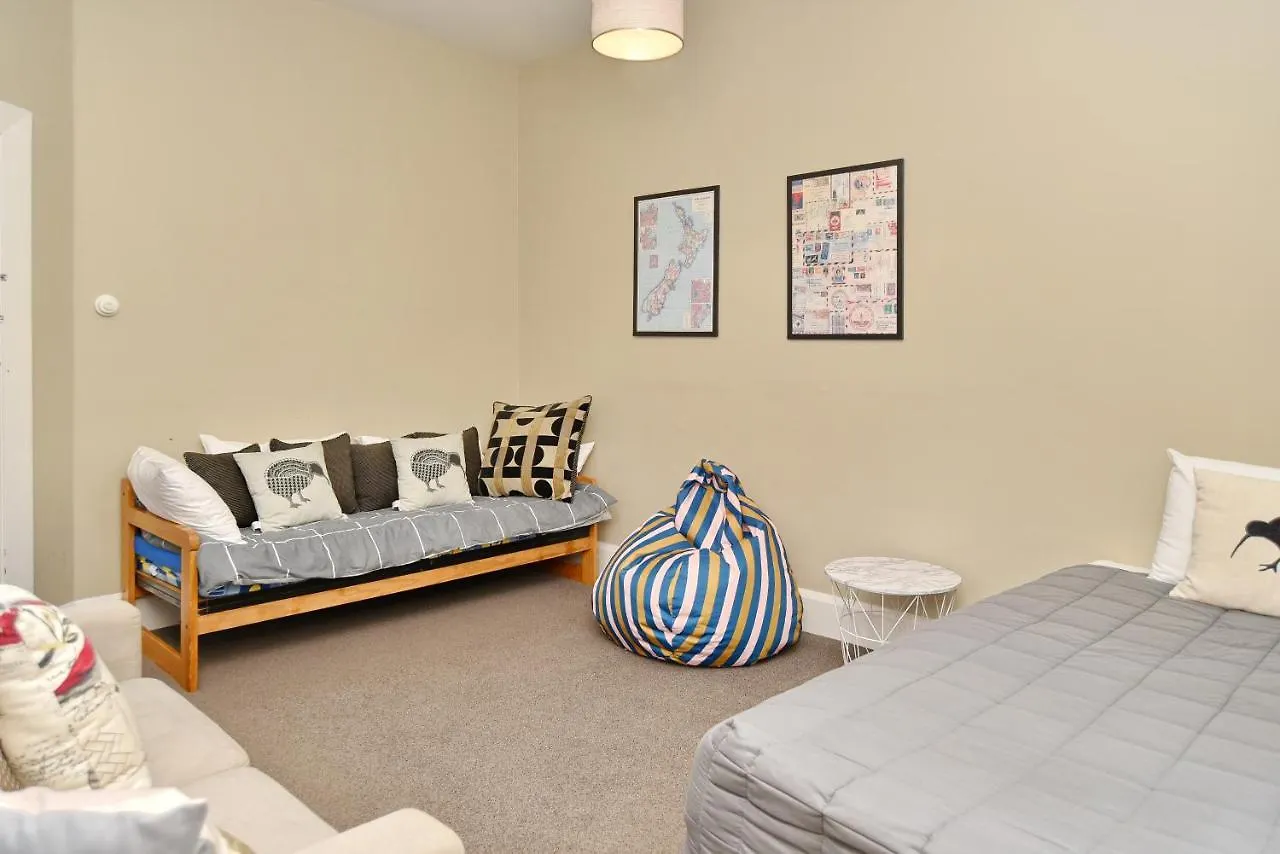 Clarence House - Christchurch Holiday Homes نيوزيلندا